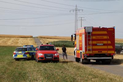 Acker faengt Feuer bei Leonberg